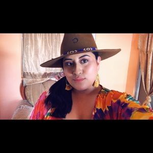 Meet your Posher, Flor